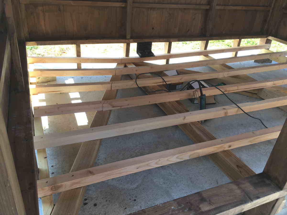 カラス小屋の制作