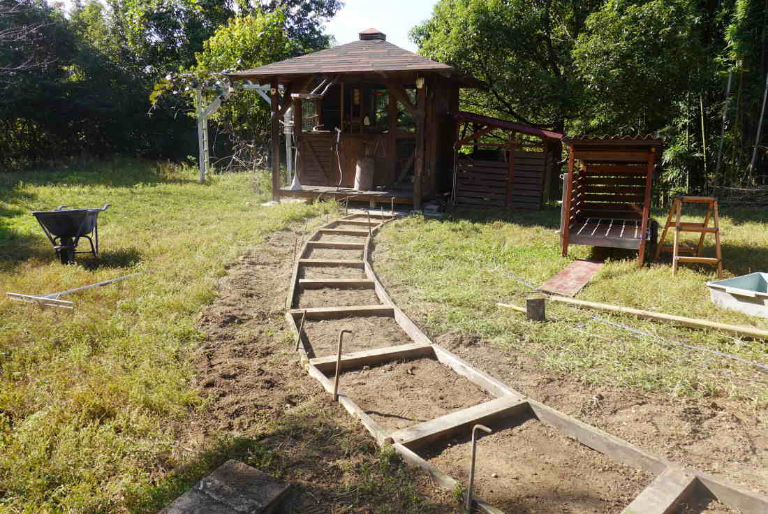 庭の廊下を造る